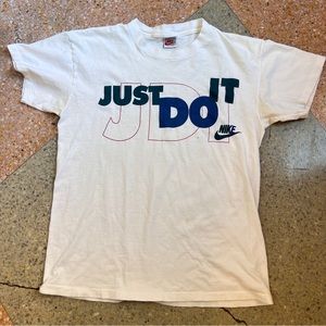 Vtg 80s Just do it Nike single stitch tee. Size medium.